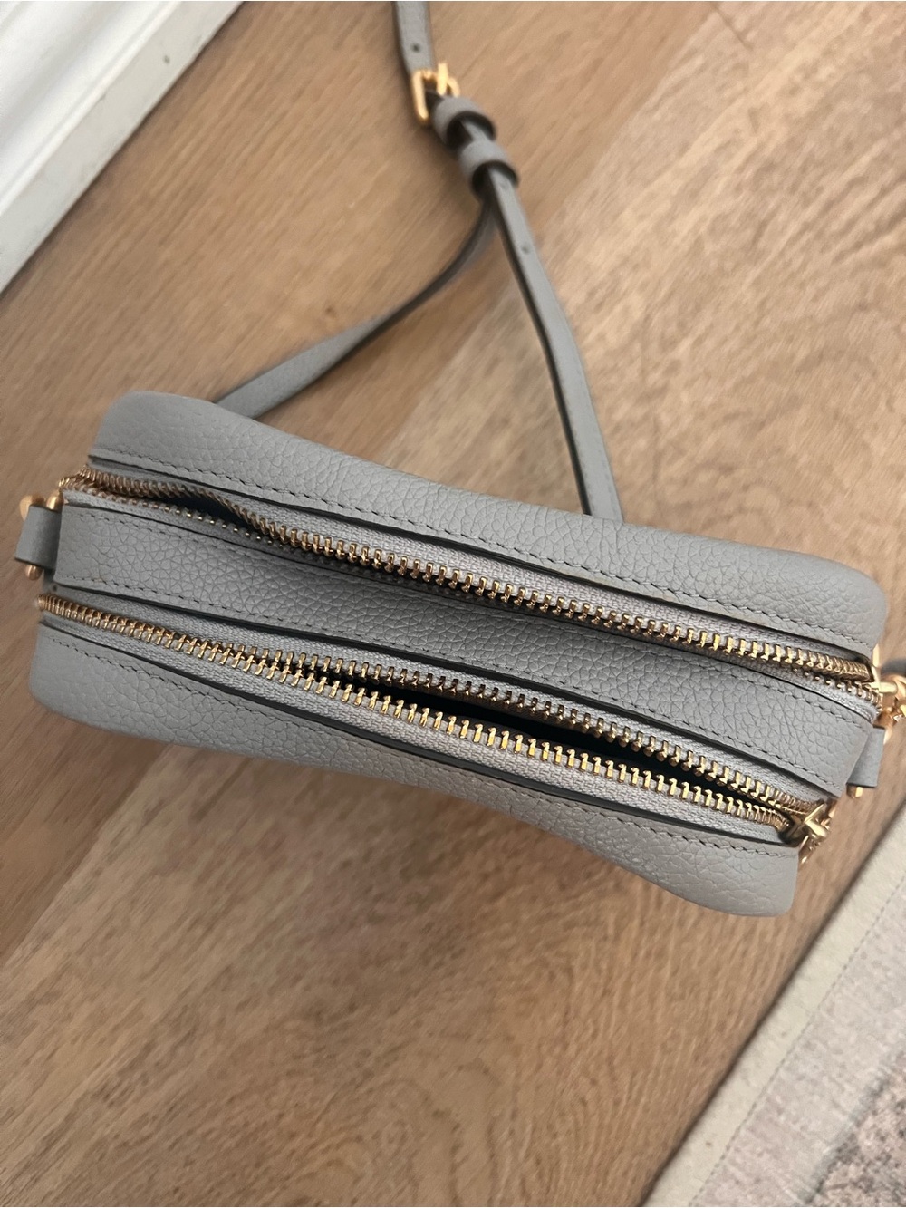 Tory Burch “Mini Miller” Light Gray Leather Crossbody Bag - Picture 5 of 12